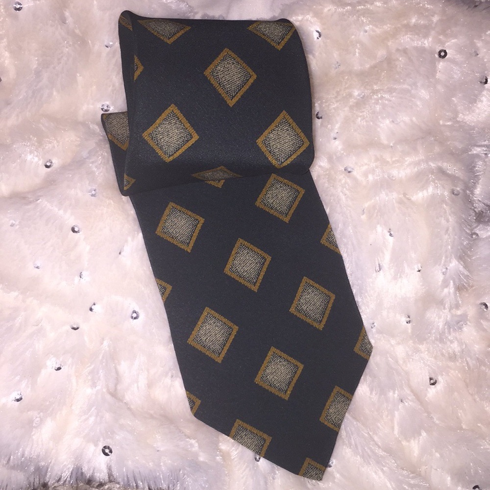 Giorgio Armani Men’s Tie - Picture 4 of 10